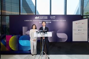 03 Opening_Stand up 1