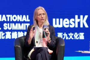 12 Plenary Session_Dr Mariët Westermann